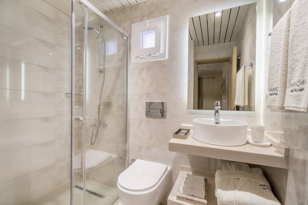Manzara Boutique Hotel 70/71