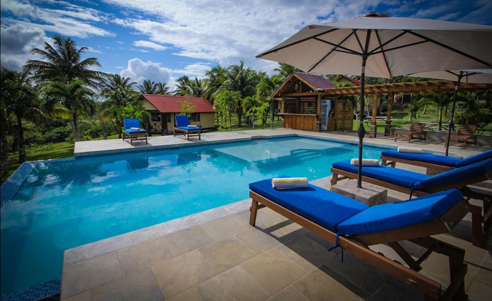 Cassia Hill Resort 11/65