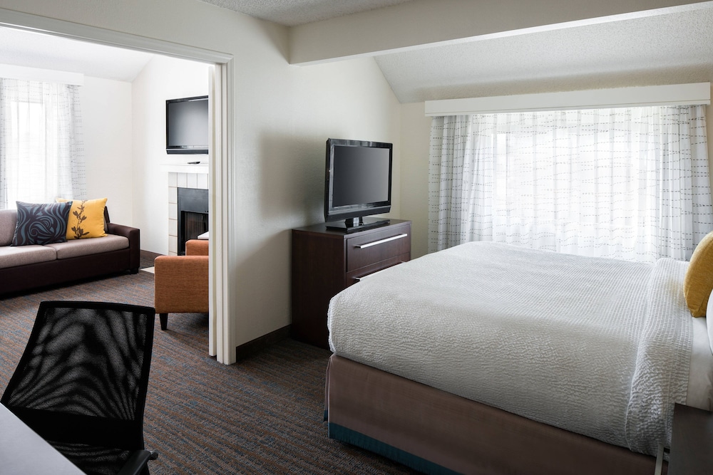 Residence Inn Costa Mesa Newport Beach 10/38