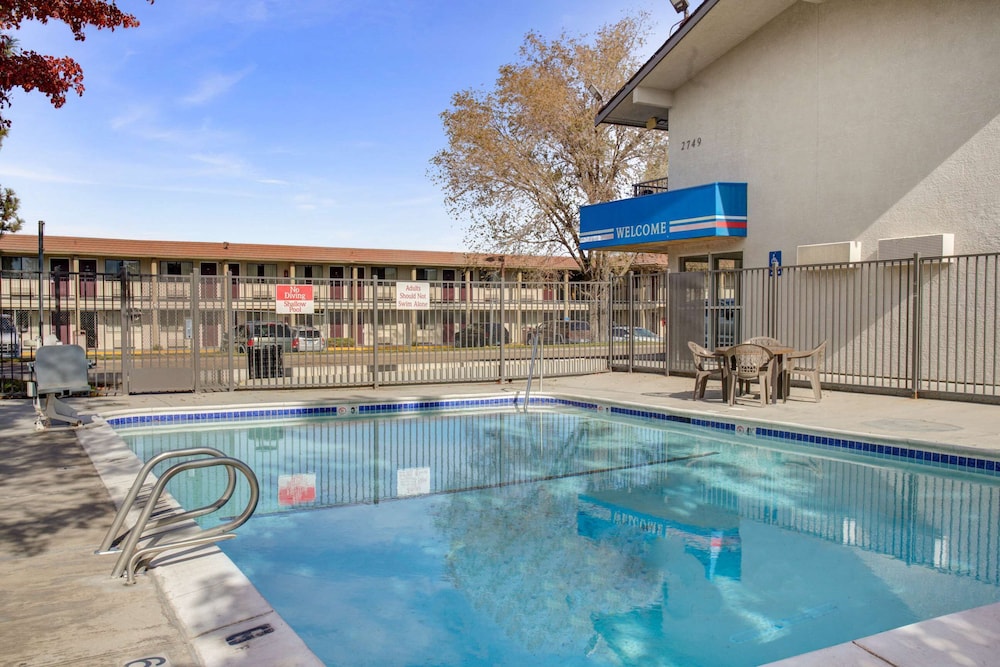 Motel6 Carson City, NV 51/66