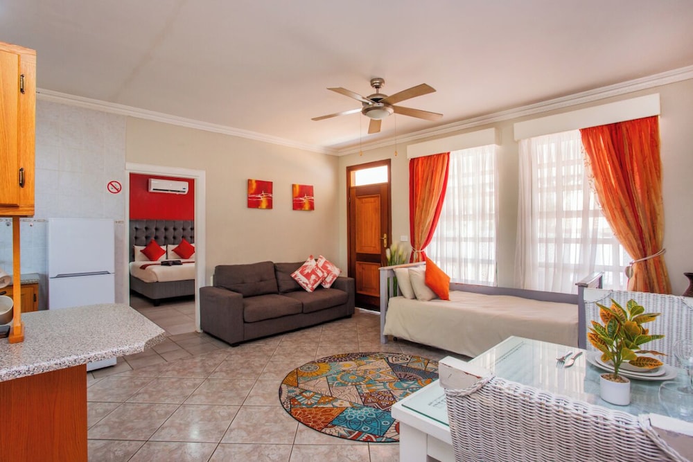 The Villa Manor & Spa 24/50