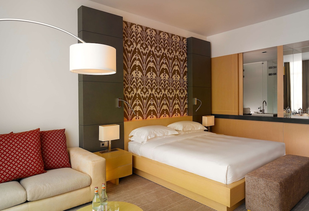 Hyatt Regency Dushanbe 30/66