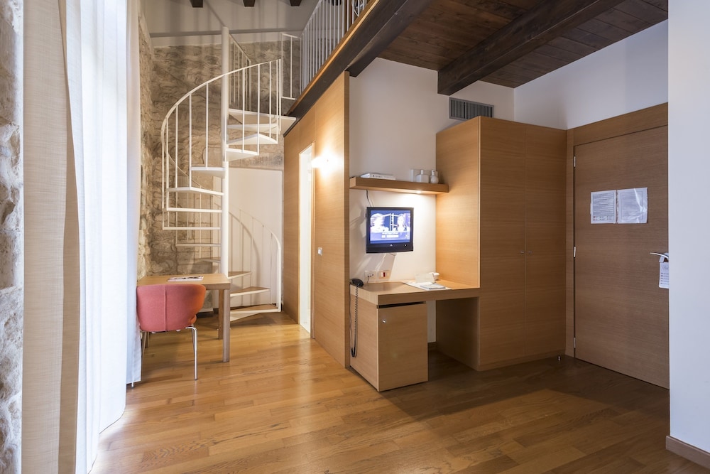 Villa Carlotta 4/53