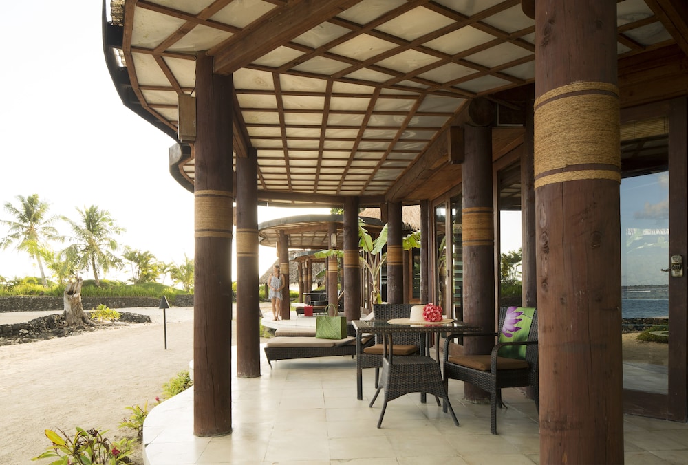 Coconuts Beach Club Resort and Spa 40/60