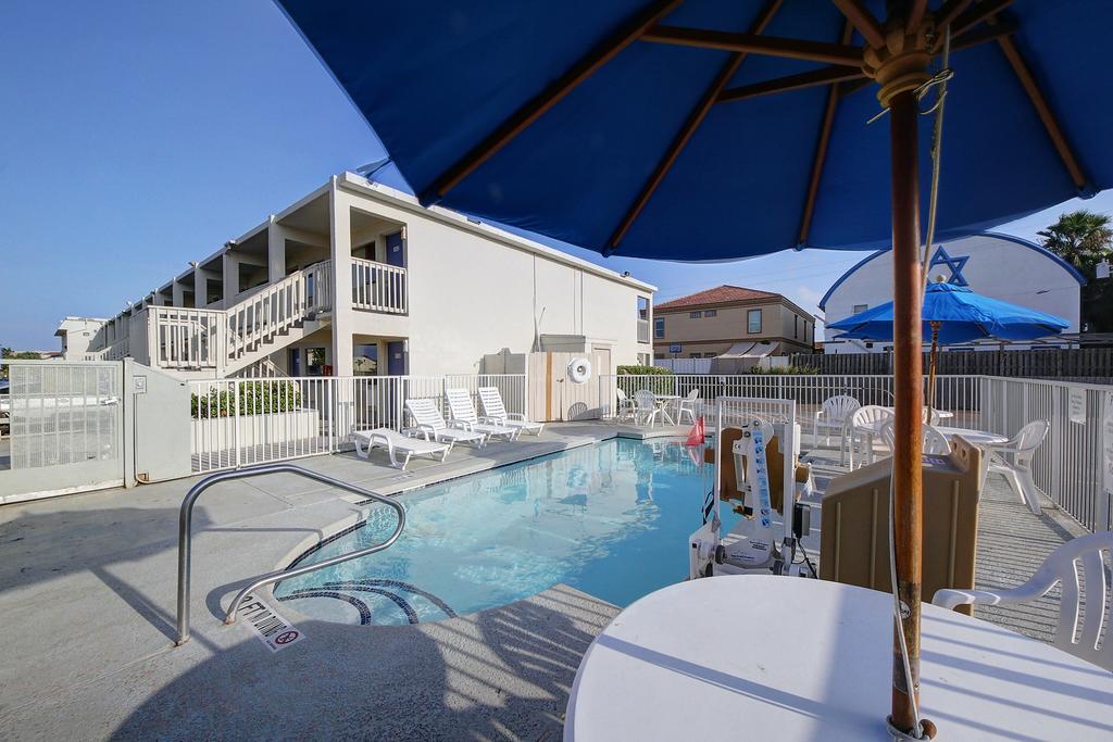 Motel 6 South Padre Island 20/33