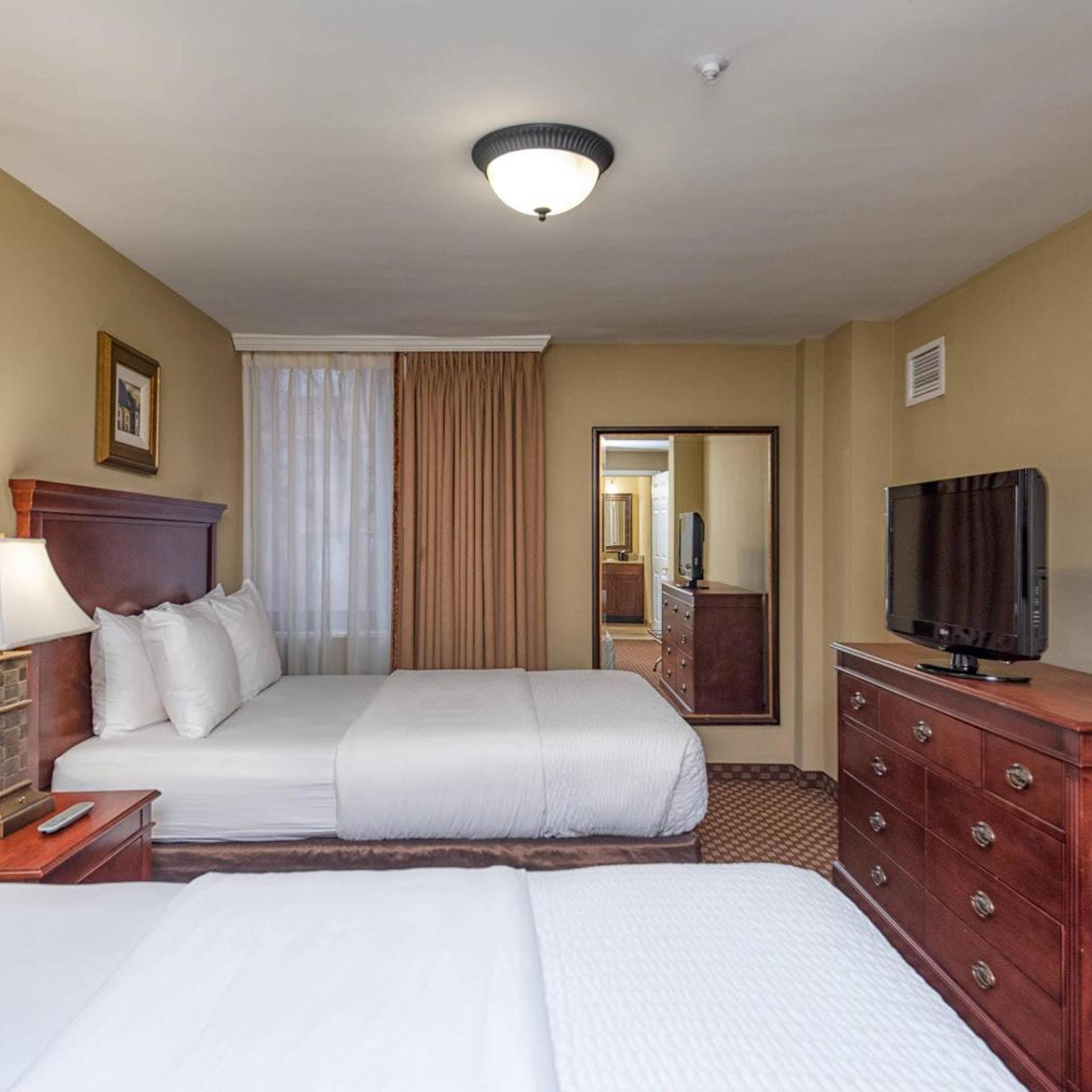 1 Bedroom, Suite, 2 Queen Beds, Kitchen