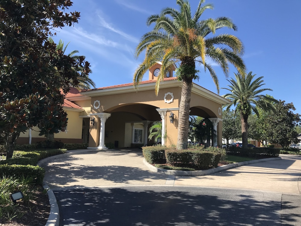 Freedom FL Condos of Kissimmee 36/43
