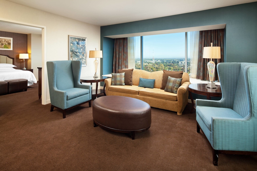 Sheraton Grand Sacramento 23/39