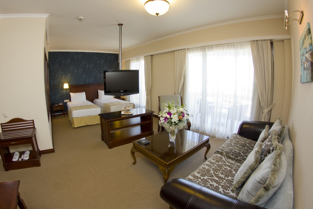 Hotel Monec 28/50