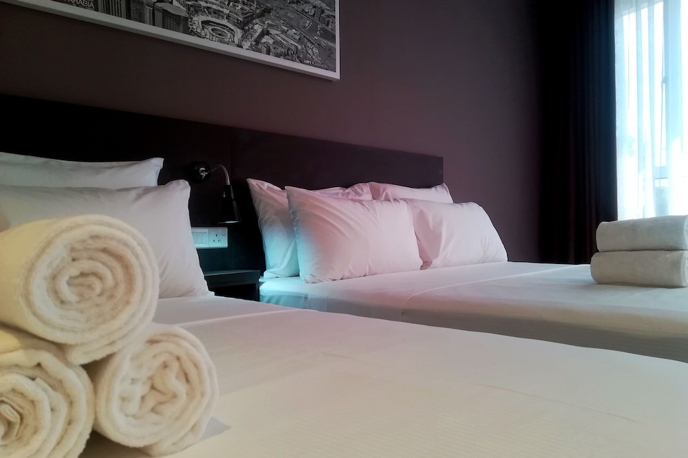 The Loft Plaza Hotel 14/25