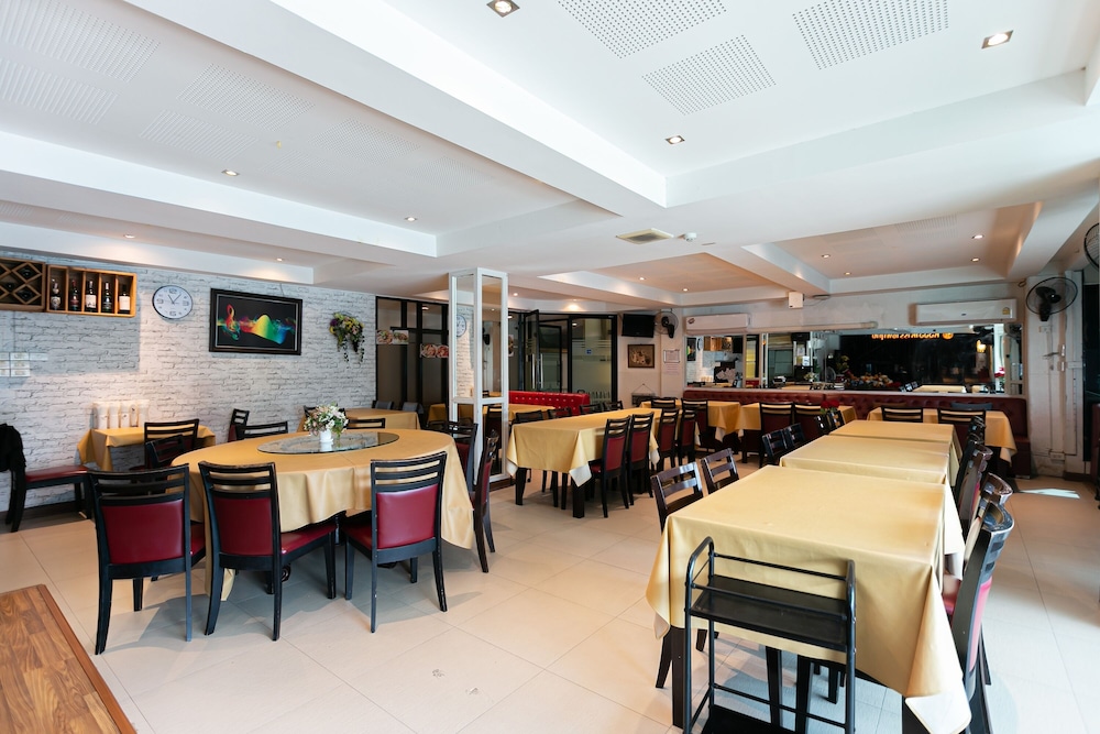 Grand Ratchapruek Hotel 42/70