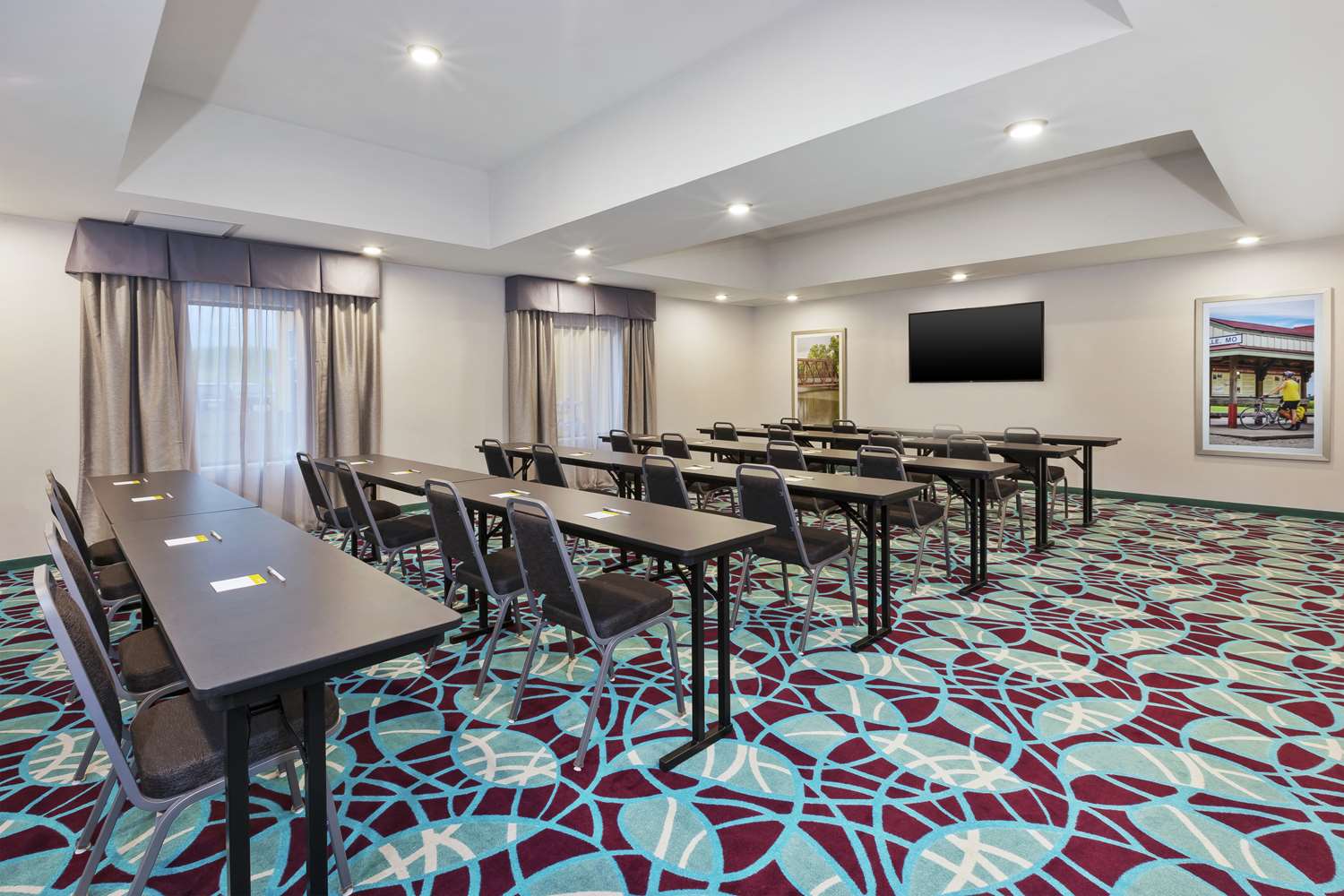 Hampton Inn Sedalia Mo 18/21