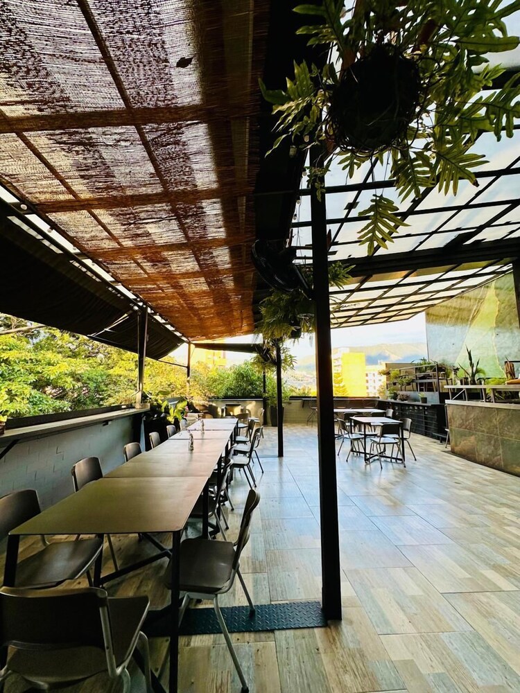 Hotel Zona Verde 33/43