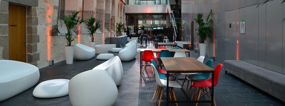 Mercure Rennes Place Bretagne 49/68