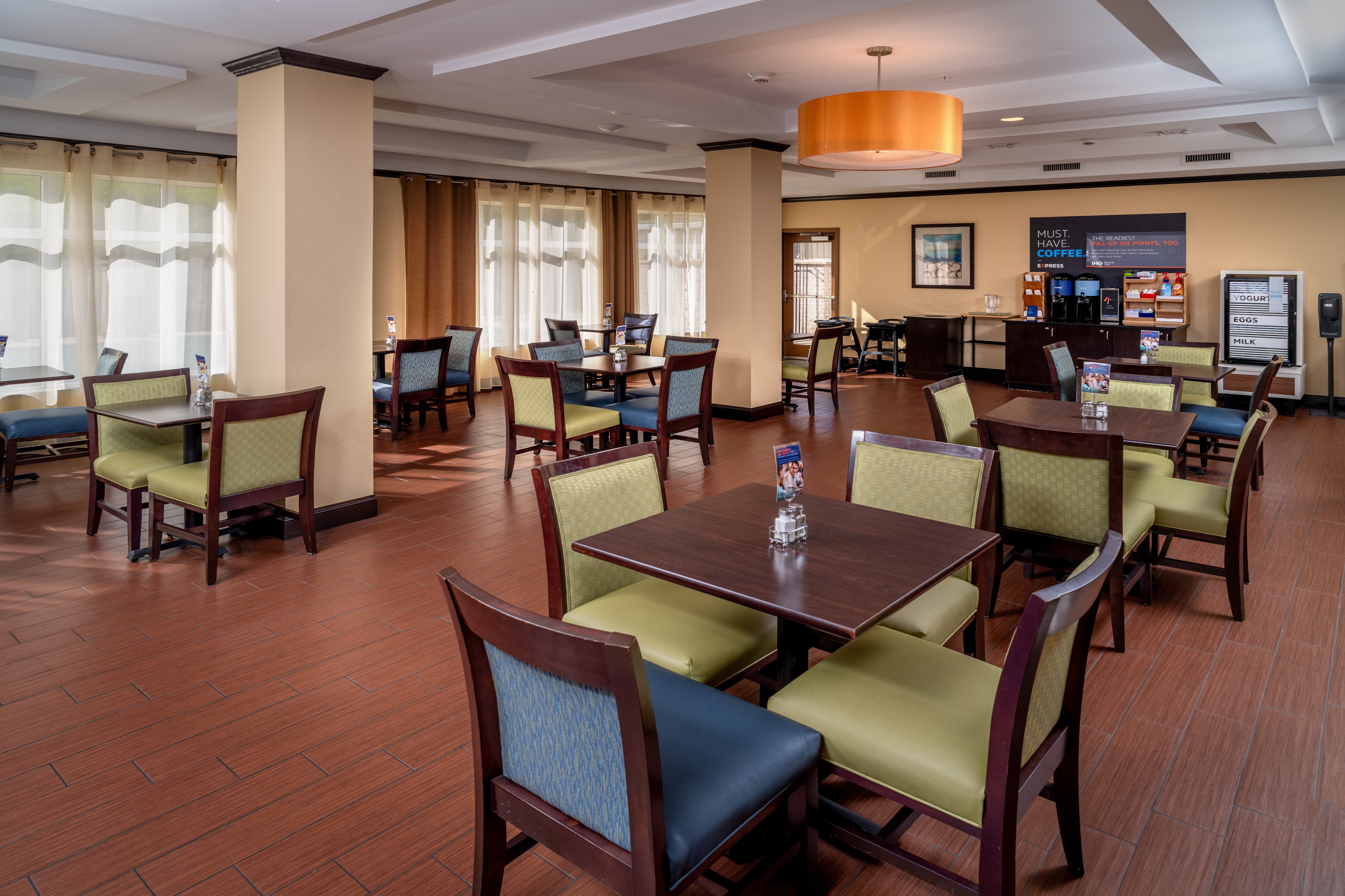 Holiday Inn Express And Suites Lebanon 35/40