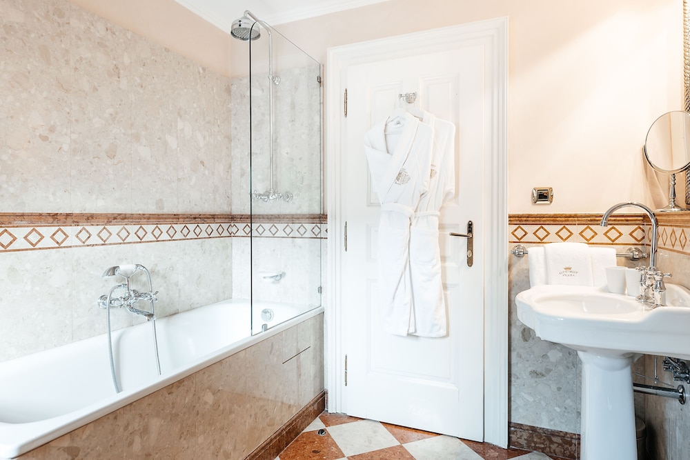 Alchymist Grand Hotel Spa 45/46