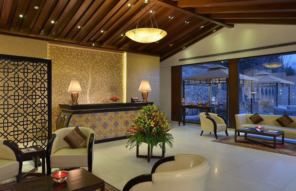 Golden Tulip Srinagar 12/48