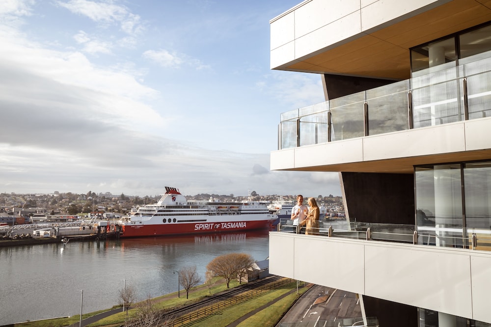 Novotel Devonport 45/50