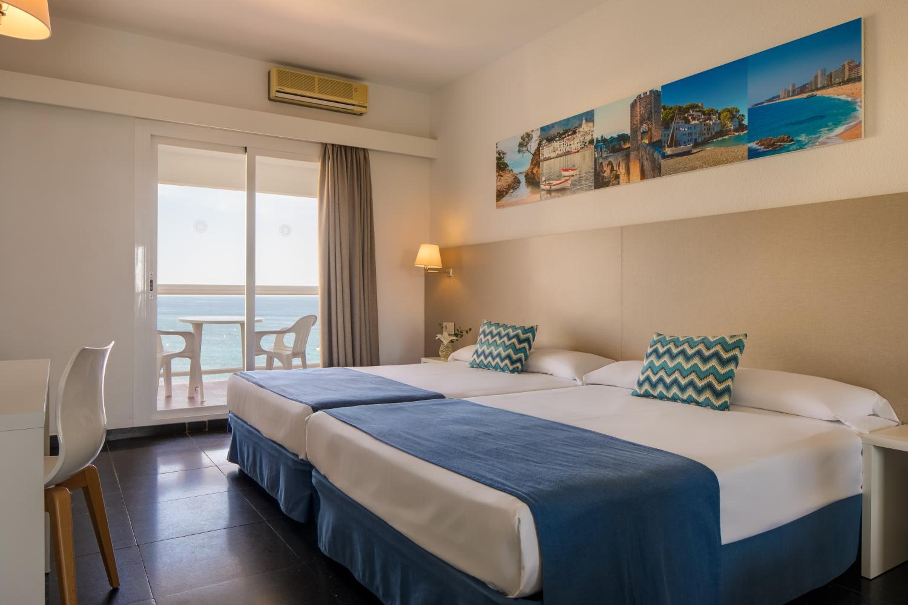 Quad Sea View Room