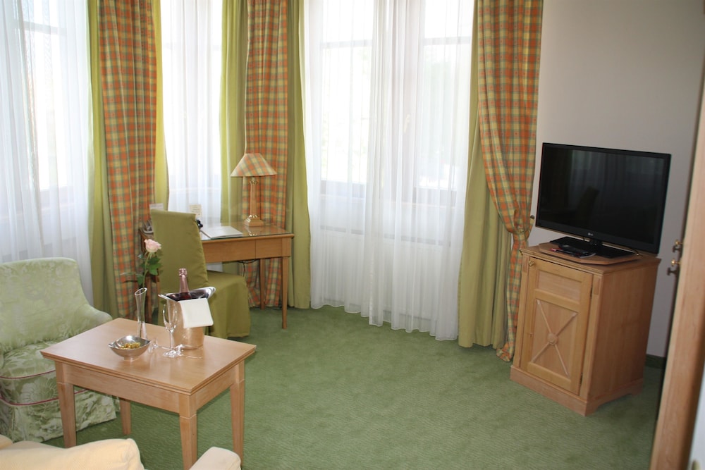 Central Kaiserhof Hotel 52/69