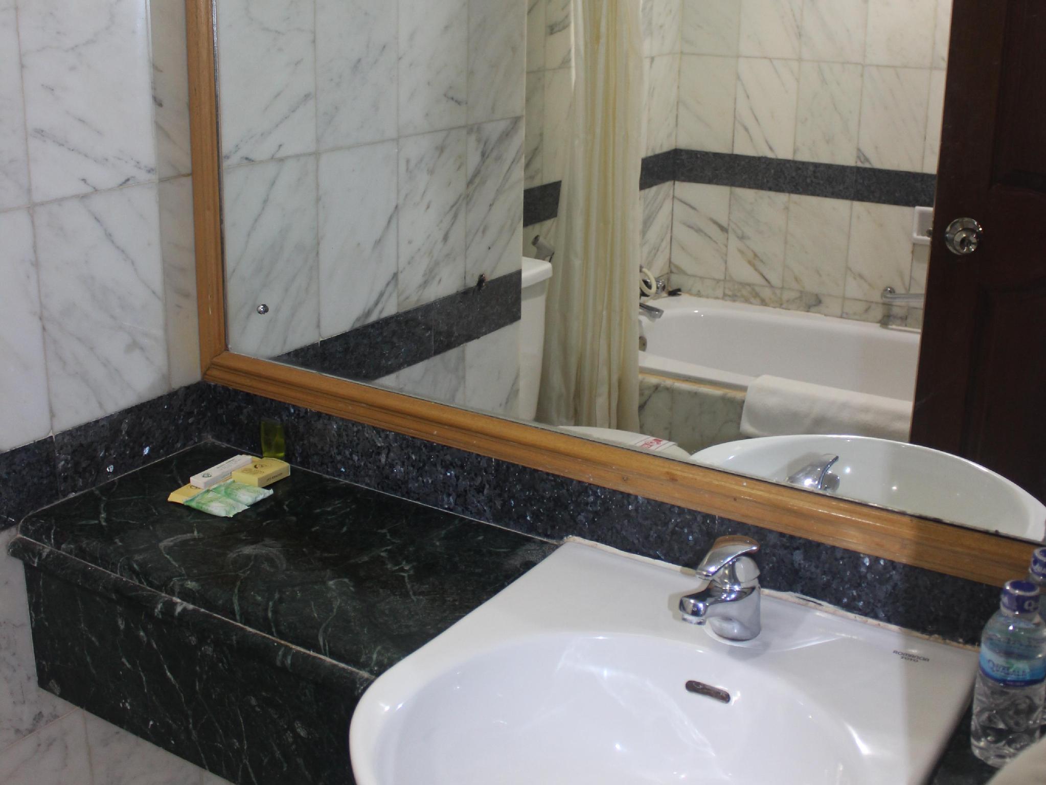 Hotel Jasmine Jayapura 22/24