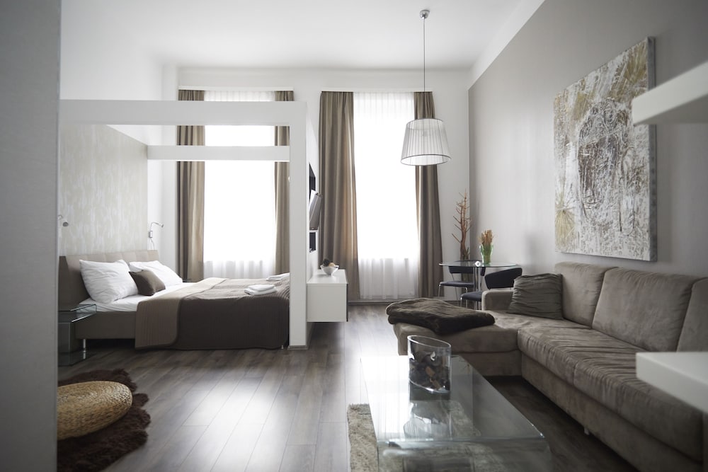 Kimi Apartments 25/50