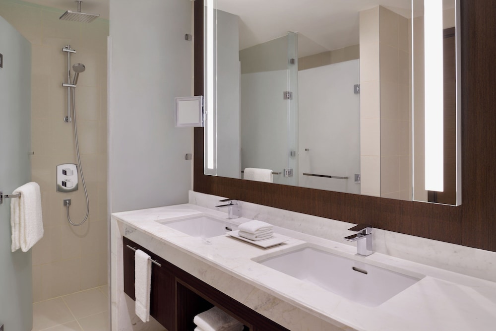 Delta Hotels Marriott City Center Doha 49/50