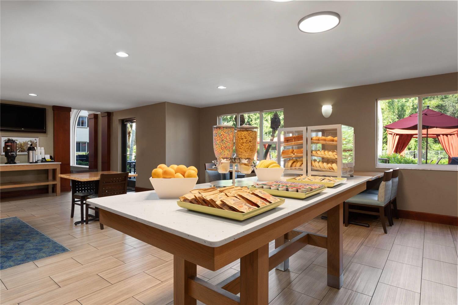 Hawthorn Extended Stay by Wyndham Naples 34/54