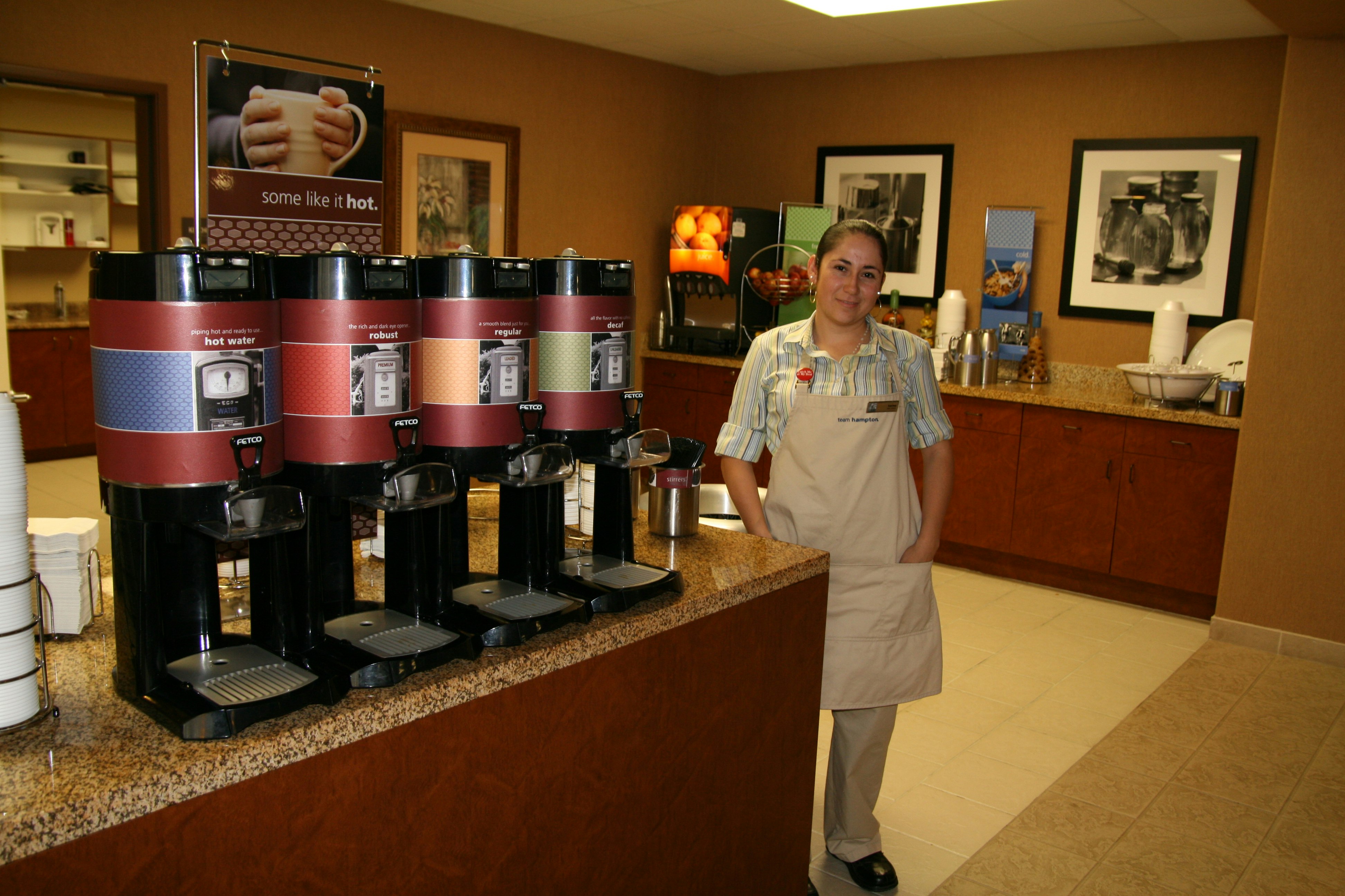 Hampton Inn Suites Red Bluff 18/38