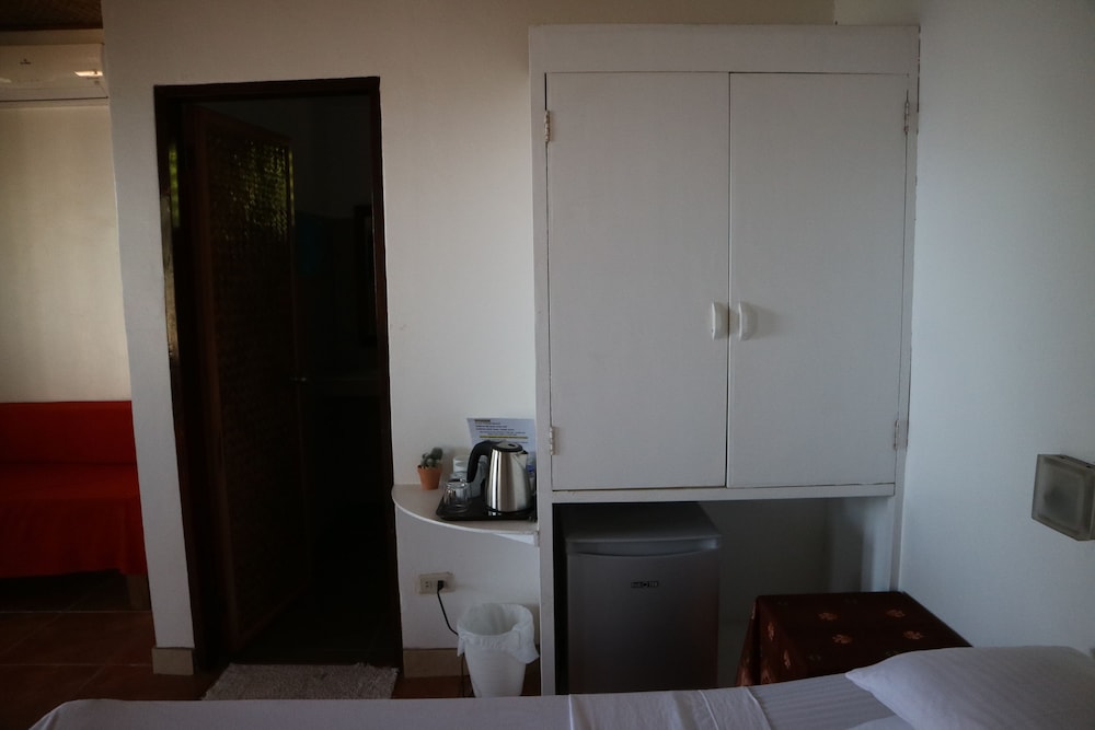 Golden Monkey Cottages 27/75