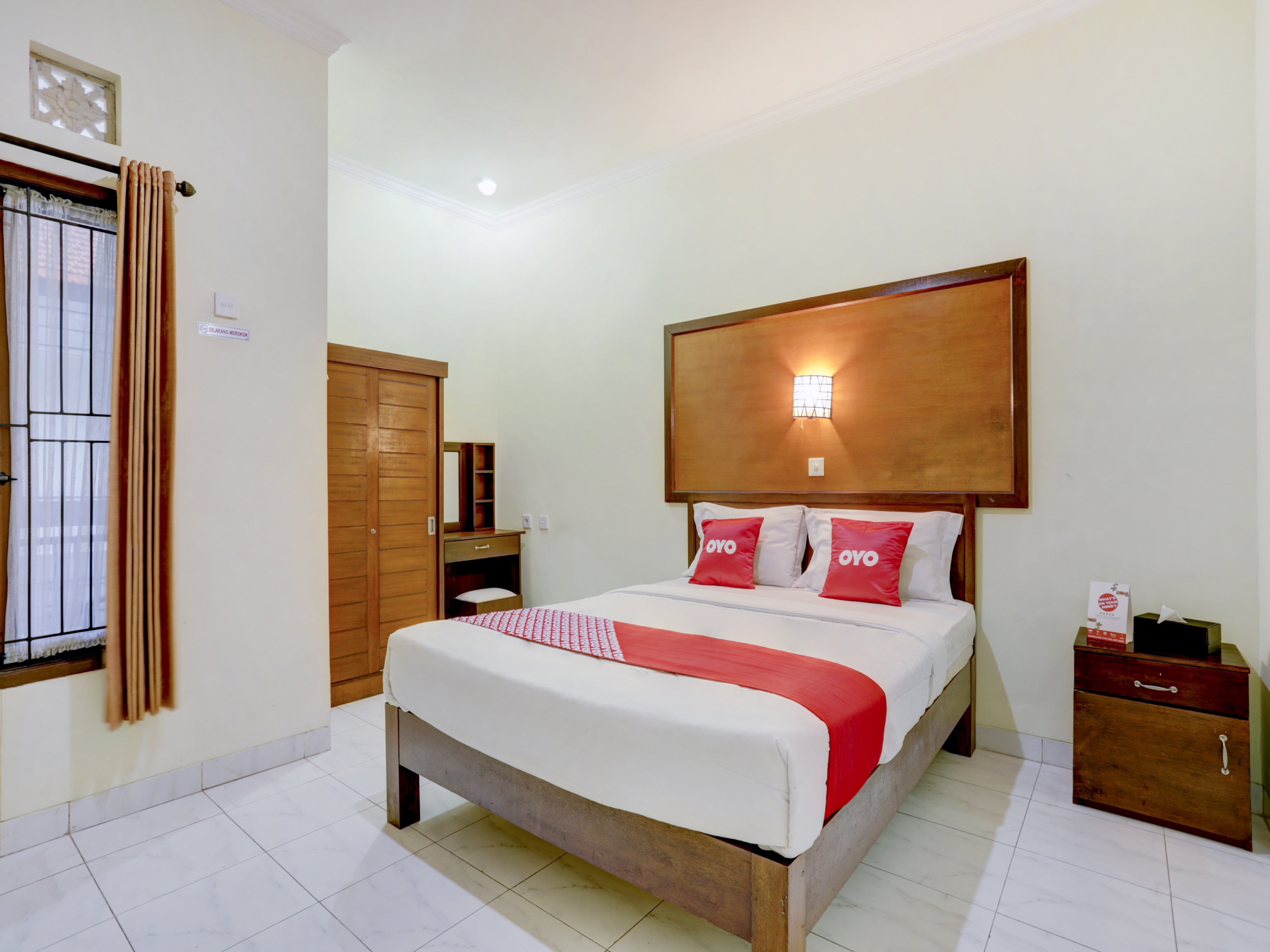 OYO 3910 Teges Inn 18/50