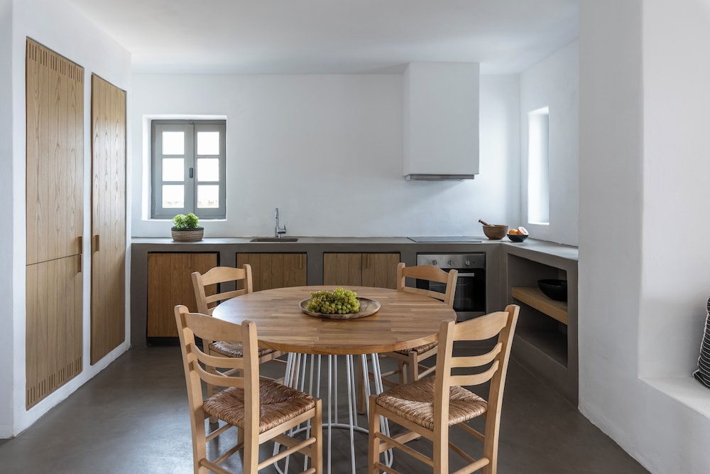 Acron Villas 30/50