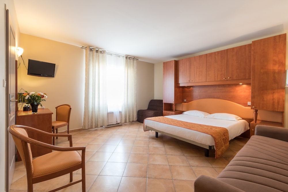Hotel Thalassa 8/50
