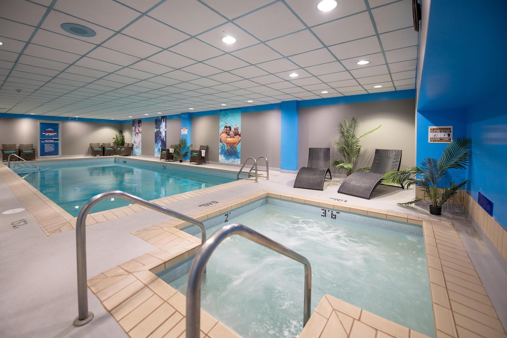 Coast Prince George Hotel by APA 28/50