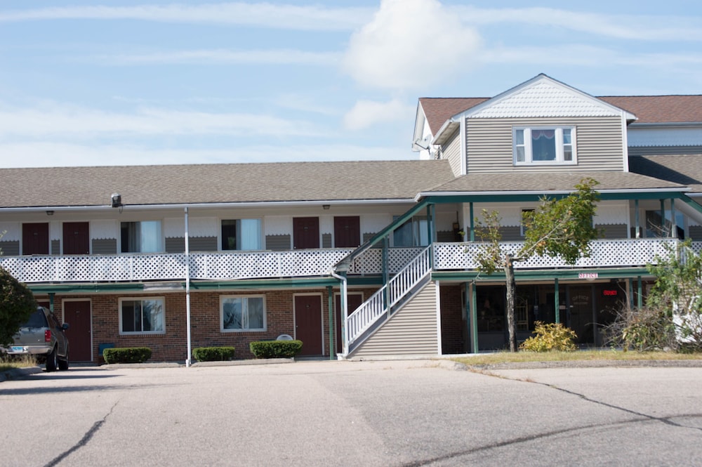 Budget Inn North Stonington 3/31
