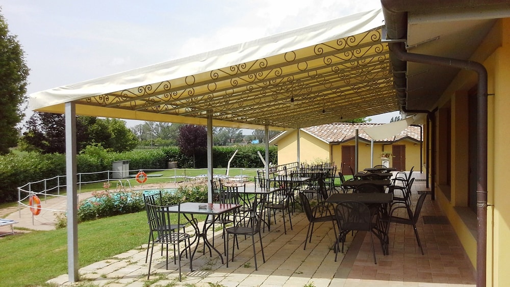 Villaggio Albergo Le Macerine 32/46