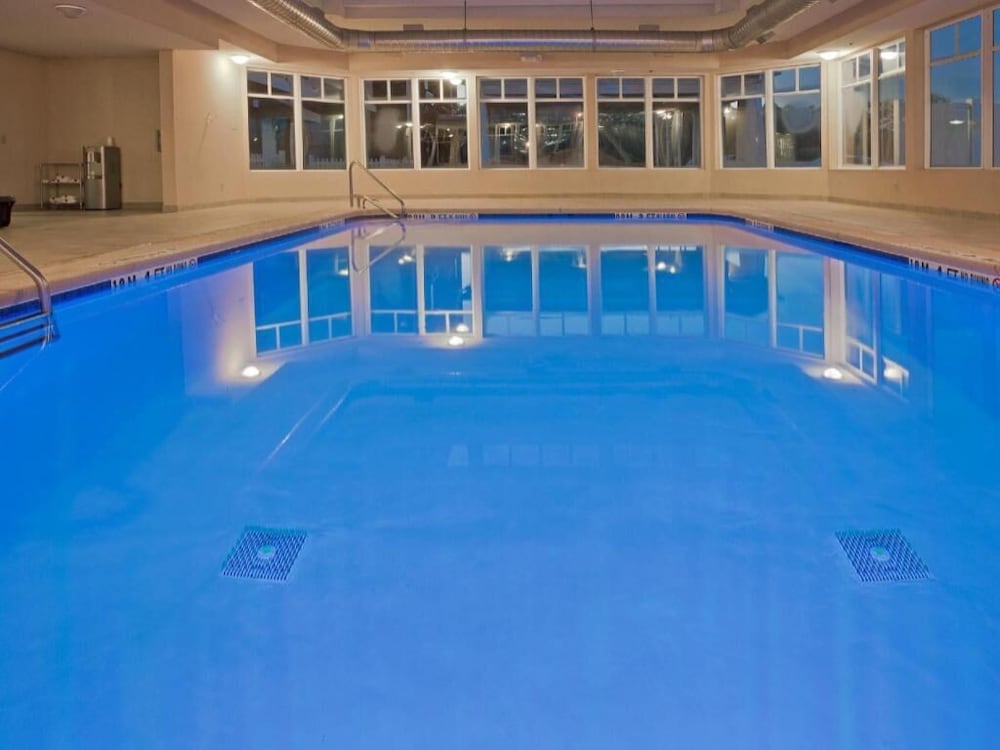 Holiday Inn Express Hotel Suites Bainbridge 2/53