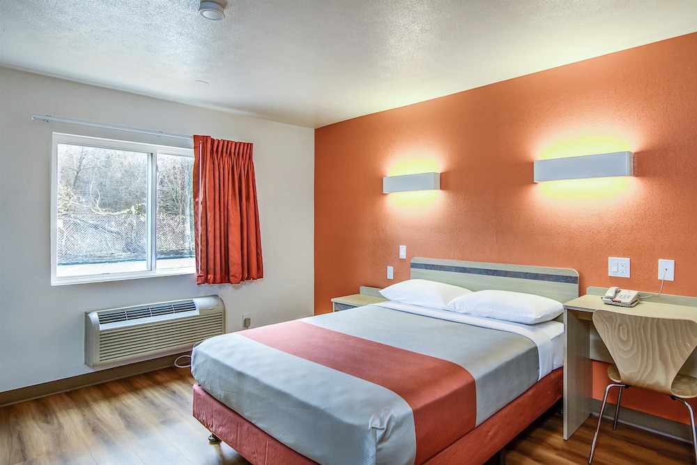 Motel6 Framingham, MA - Boston West 35/58