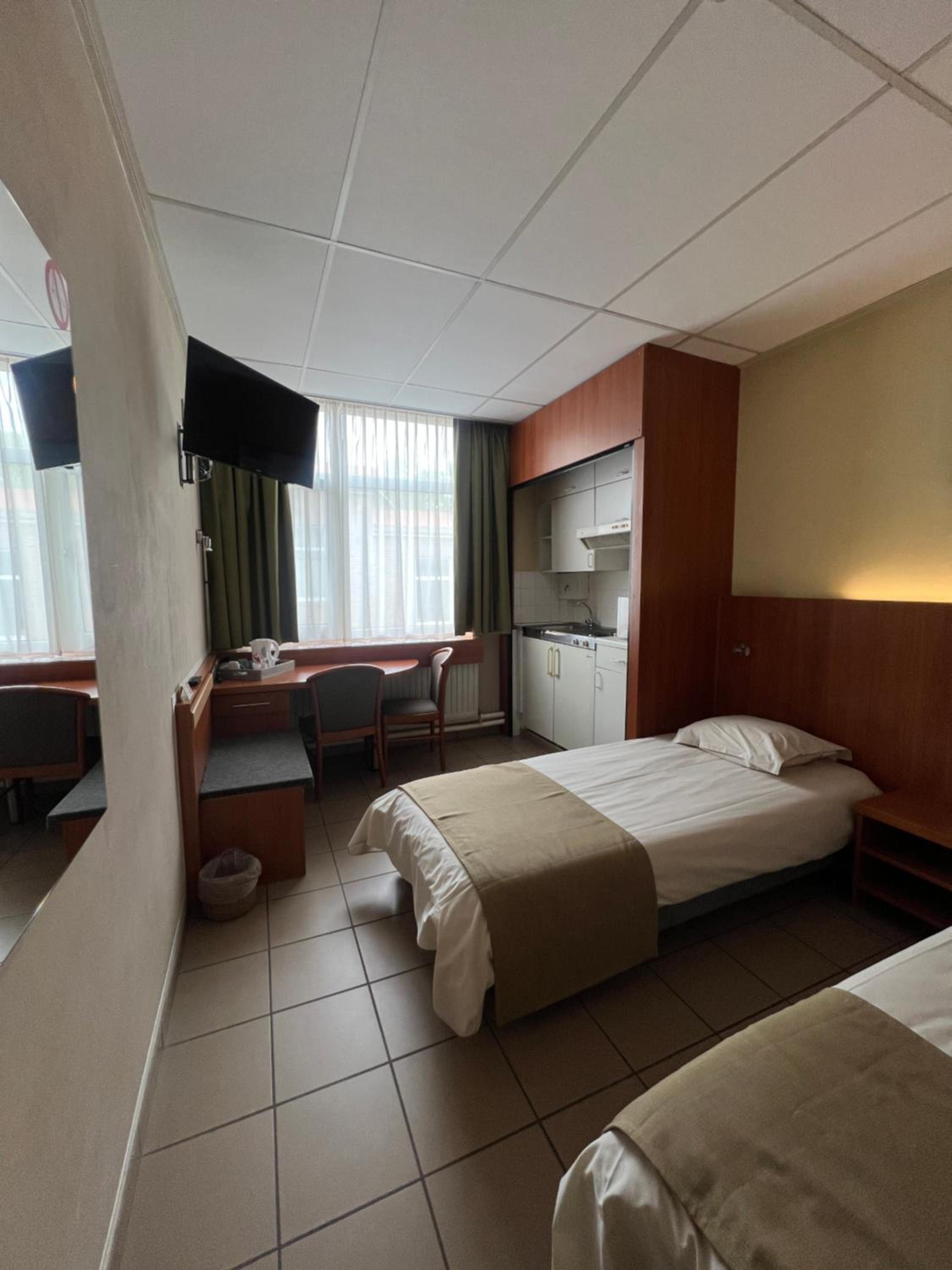 Hotel De Venne 15/50