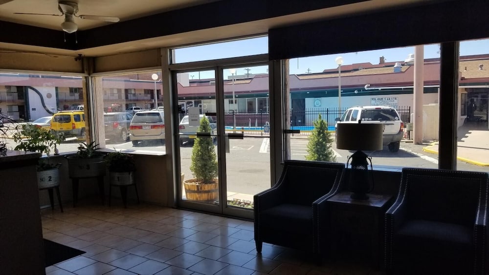 Santa Fe Inn Pueblo 22/31