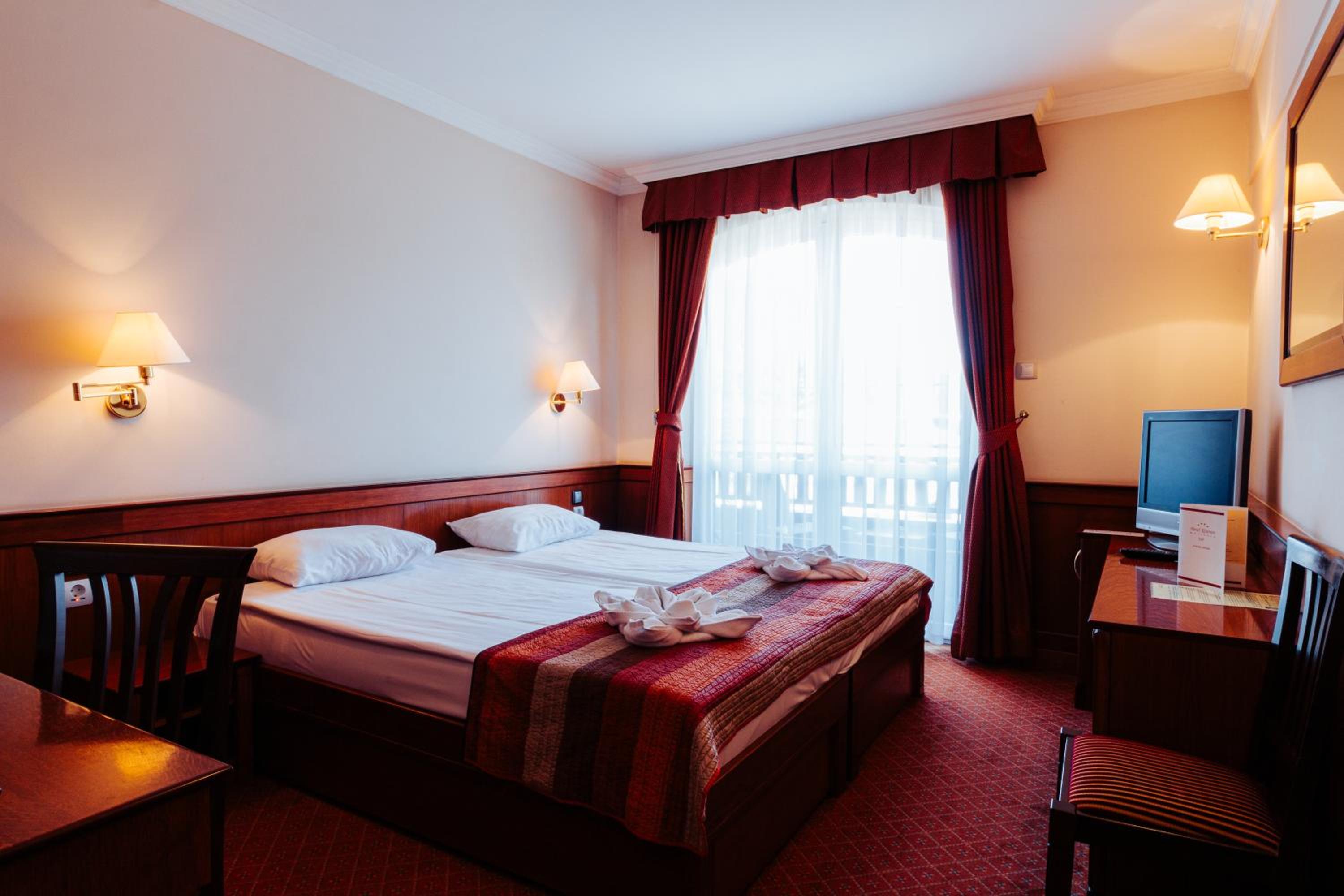 Kodmon 17/53