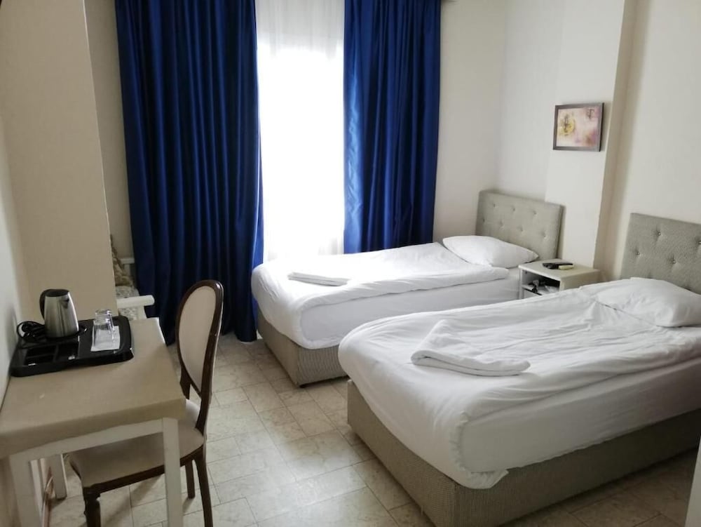 Urkmez Hotel 14/50