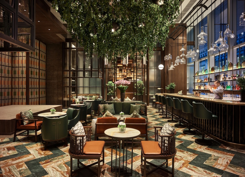 Shangri-La Qiantan Shanghai 35/50
