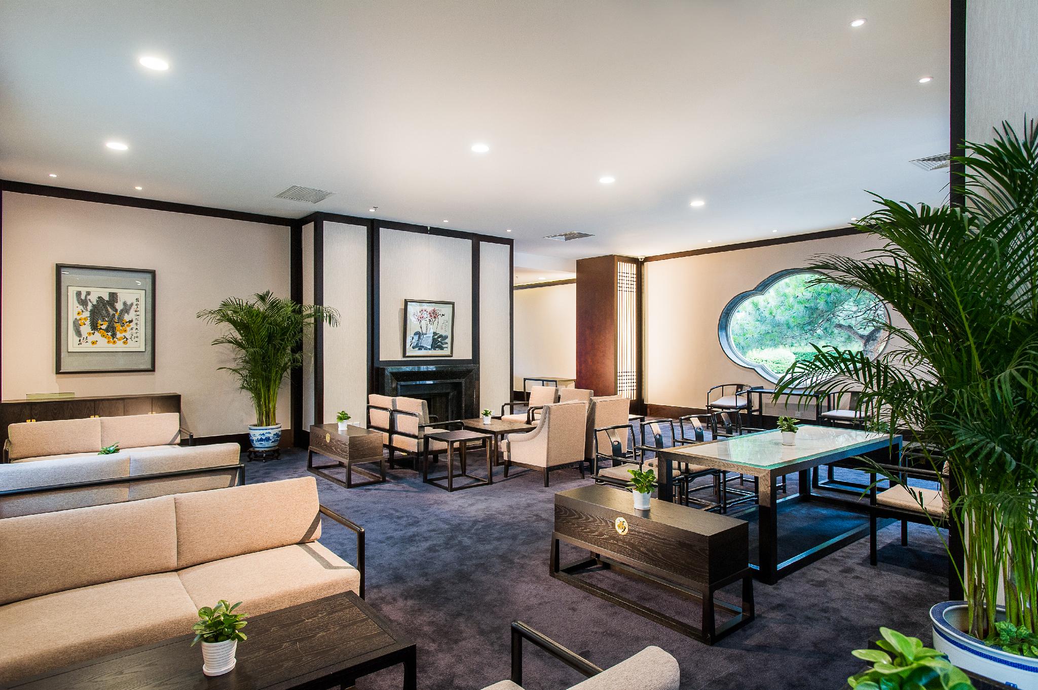 Fragrant Hill Hotel 39/60