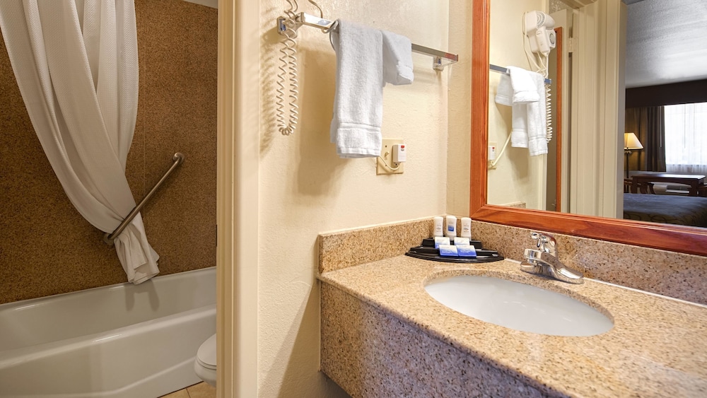 Best Western Caprock Inn 11/30