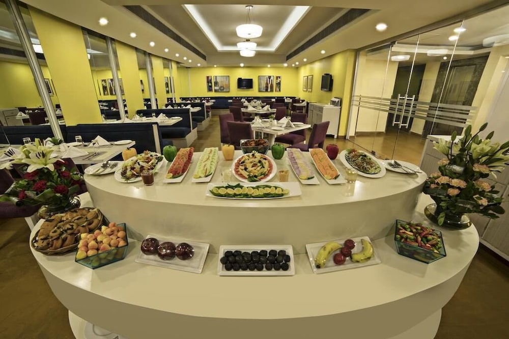 Sarovar Portico Naraina 40/54