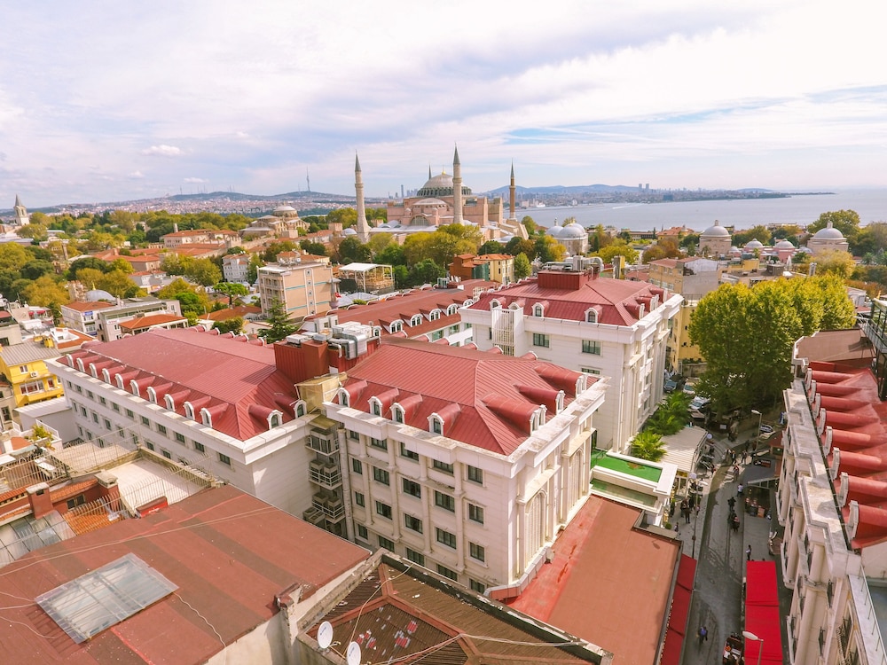 Sura Hagia Sophia Hotel 5/70