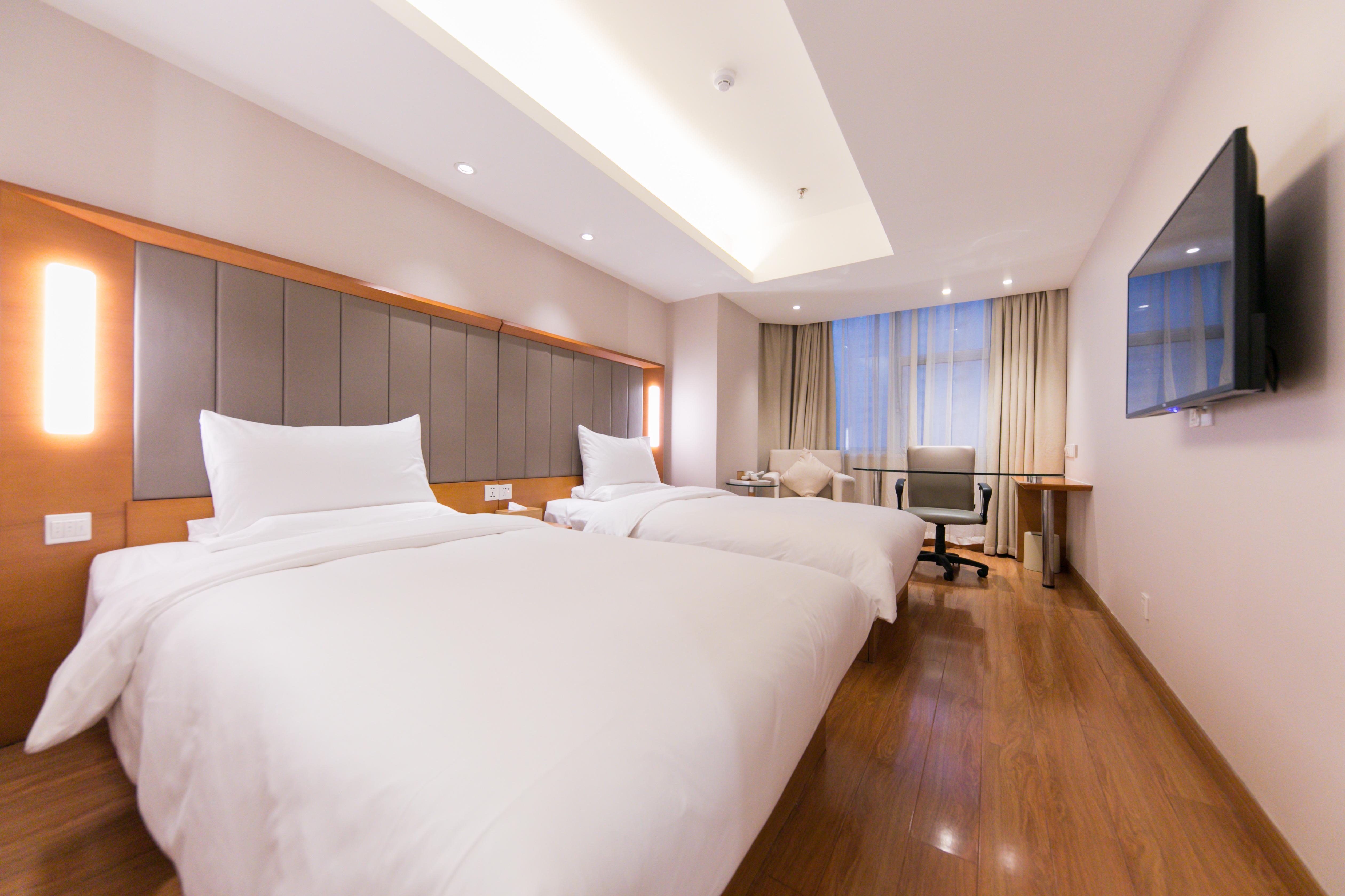 Ji Hotel (Shanghai Yan'an Road) 13/31