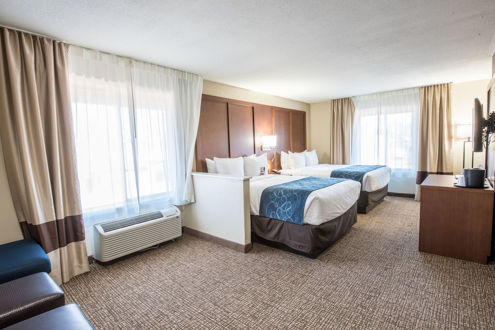 Comfort Inn Suites Pinetop Show Low 13/28