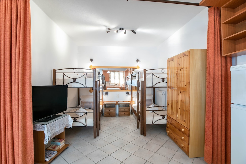Kontaratos Studios & Apartments 23/50